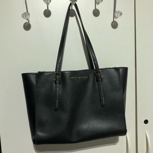 Marc Jacobs large tote bag some wear on handles